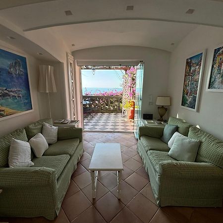 Luxury House In Villa Pompeiana Via Camerelle Con Terrazza Vista Mare Capri Exterior photo