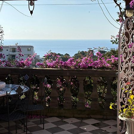 Luxury House In Villa Pompeiana Via Camerelle Con Terrazza Vista Mare Capri Exterior photo